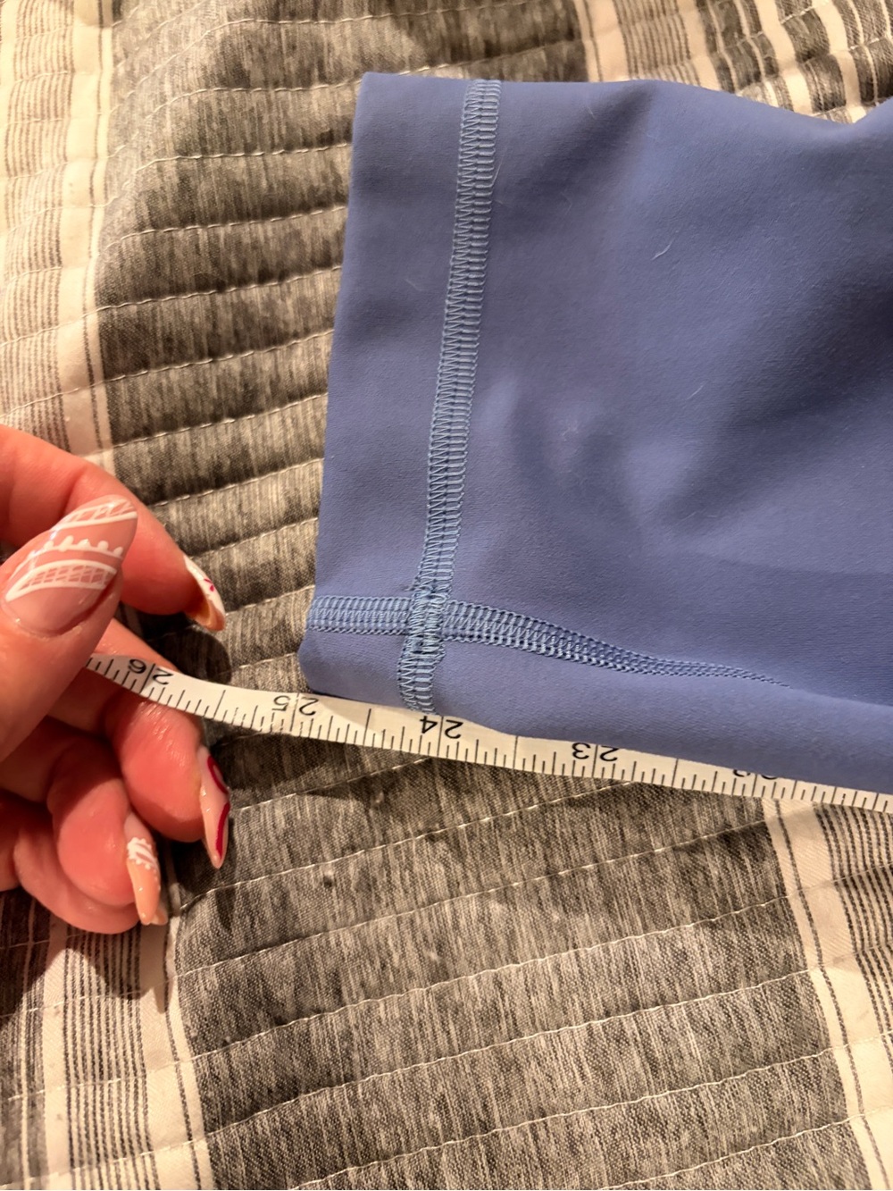 Lululemon Women’s Size 12 Blue Active 25” Leggings - Picture 3 of 8